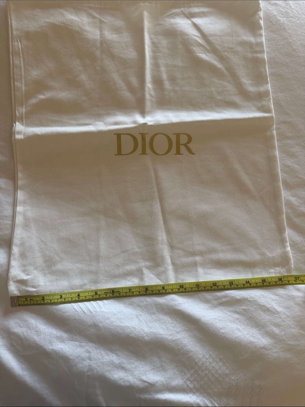 Dior Cream and Gold Logo Drawstring Dust Pouch - Picture 2 of 3